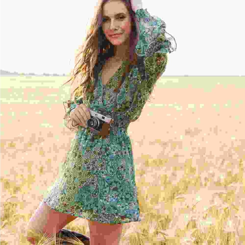 NWT Stradivarius L Boho Floral Paisley Green Smocked Lightweight Dress Ruffles